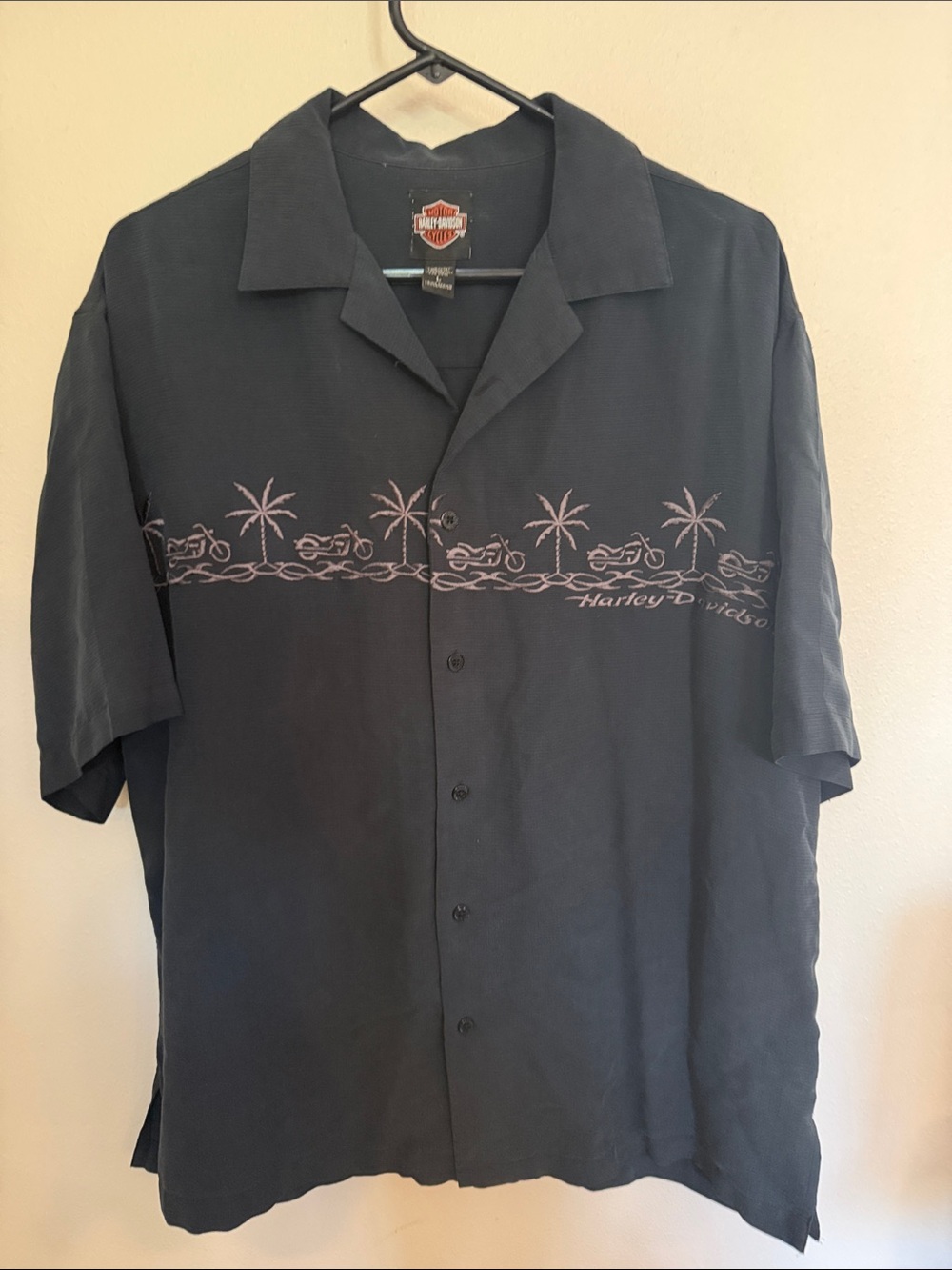 HARLEY DAVIDSON Skull MOTORCYCLE  MENS BUTTON FRONT SIZE LARGE BLACK